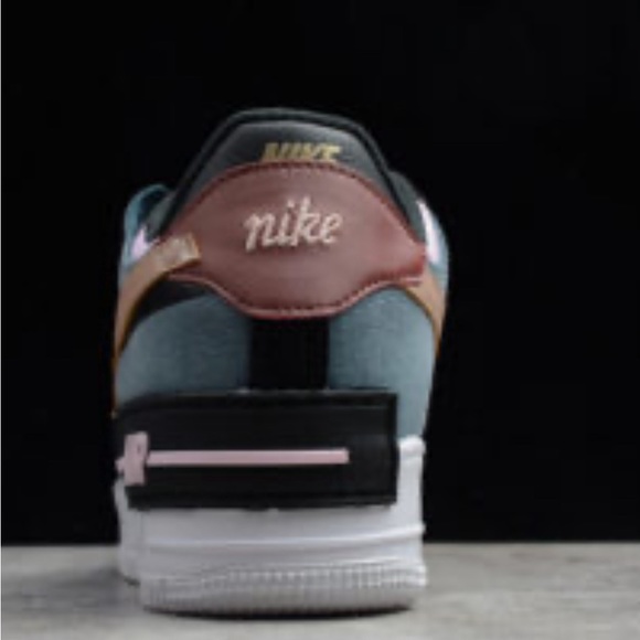 (ISO) Wanted: Nike air force 1 shadow ‘black light arctic pink’ - Picture 6 of 6
